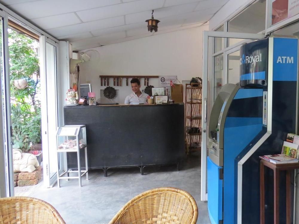 Goldie Guesthouse Phnom Penh Exterior photo