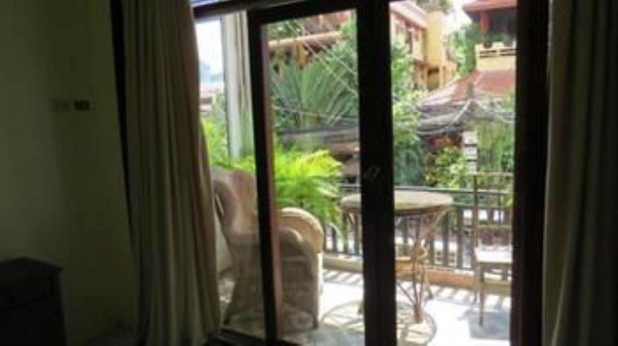 Goldie Guesthouse Phnom Penh Exterior photo